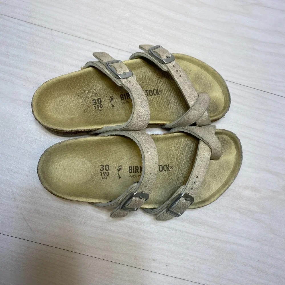 Birkenstock Mayari Sandals Girls 30 Metallic Silver Comfort Casual Outdoor